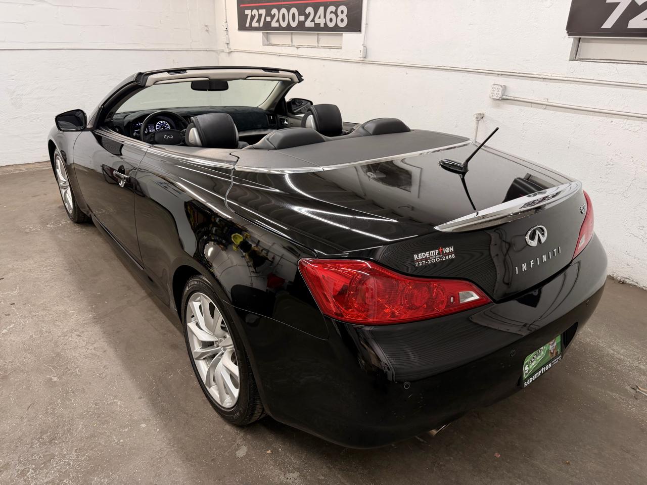 Infiniti G37 Convertible  2011