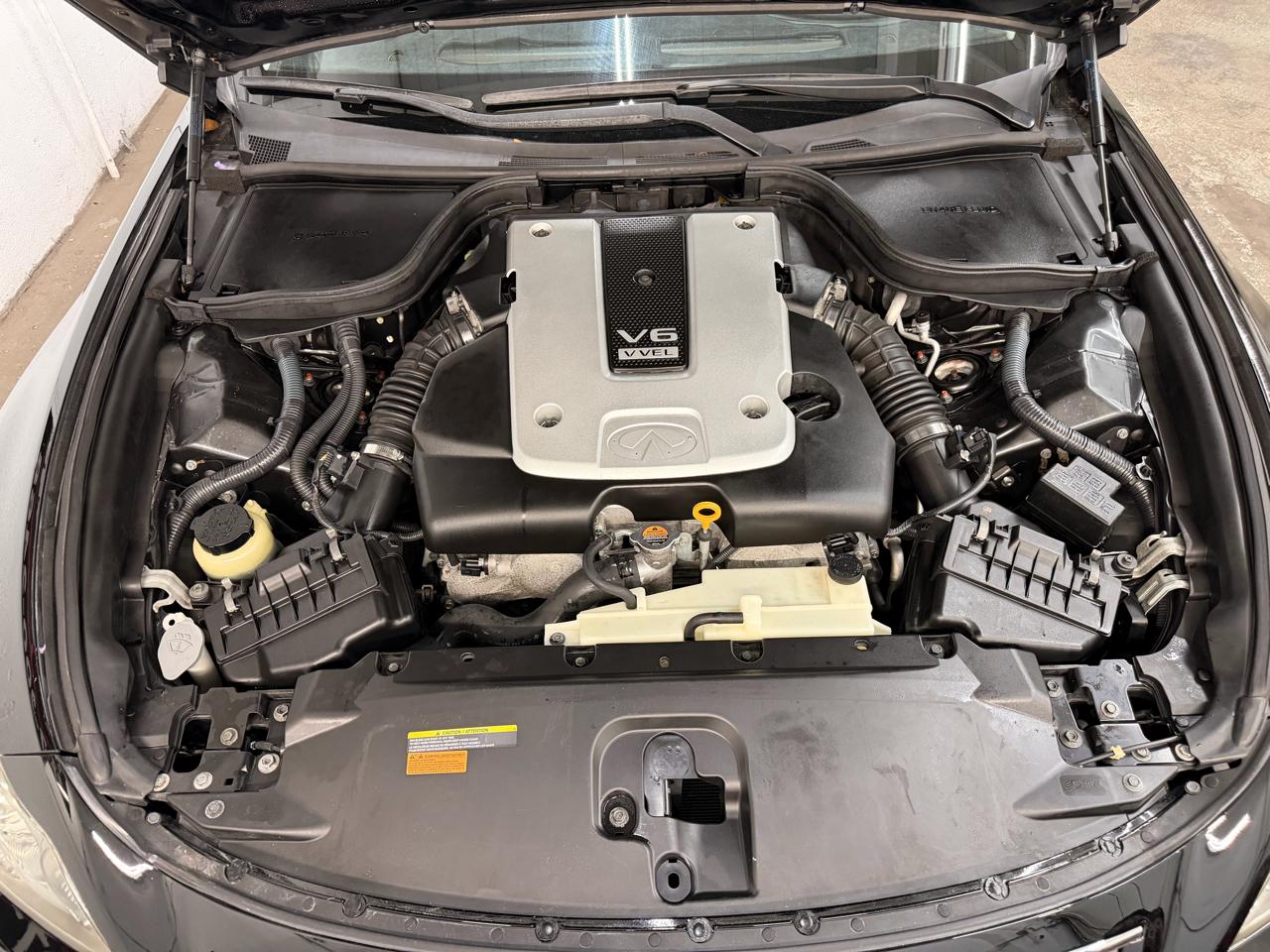 Infiniti G37 Convertible  2011