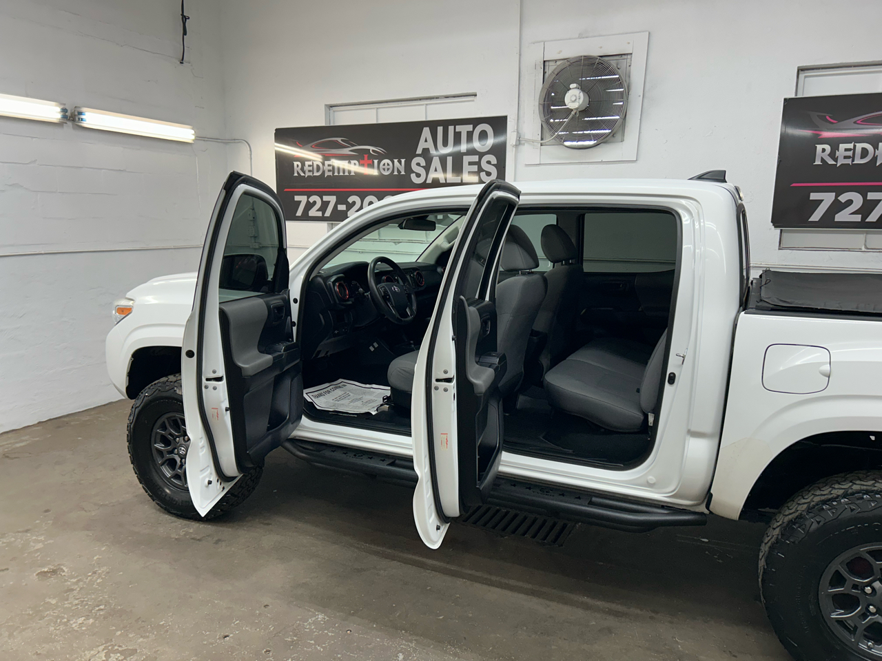 Toyota Tacoma SR5 Double Cab Long Bed V6 6AT 4WD 2019