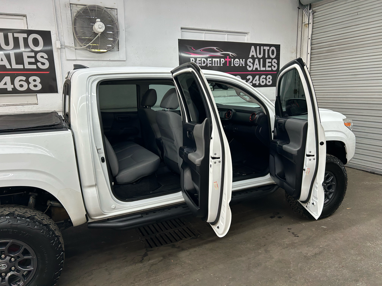 Toyota Tacoma SR5 Double Cab Long Bed V6 6AT 4WD 2019