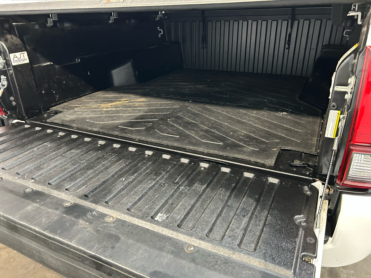 Toyota Tacoma SR5 Double Cab Long Bed V6 6AT 4WD 2019