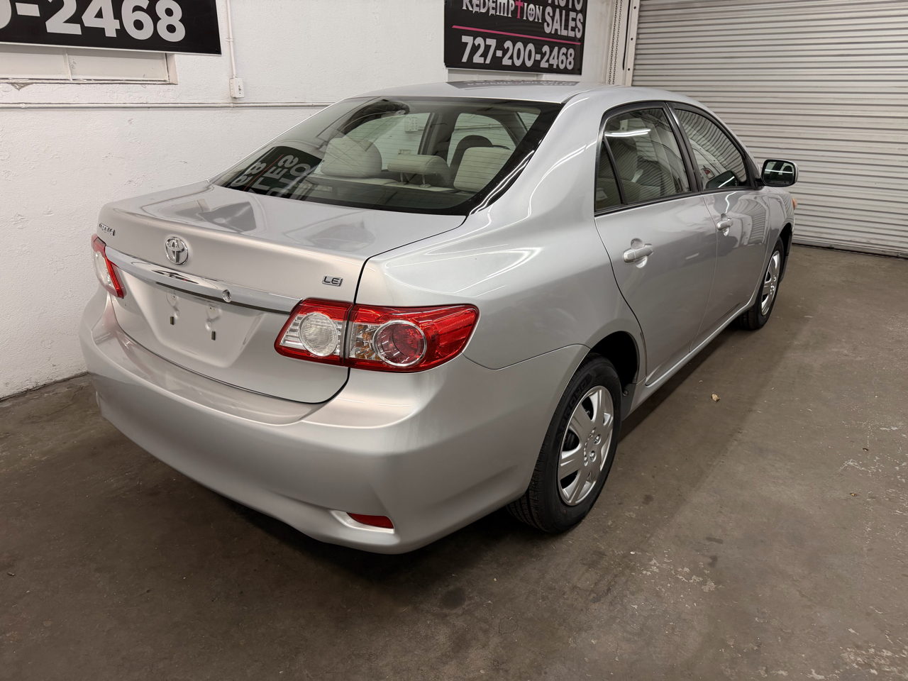 Toyota Corolla LE 4-Speed AT 2011