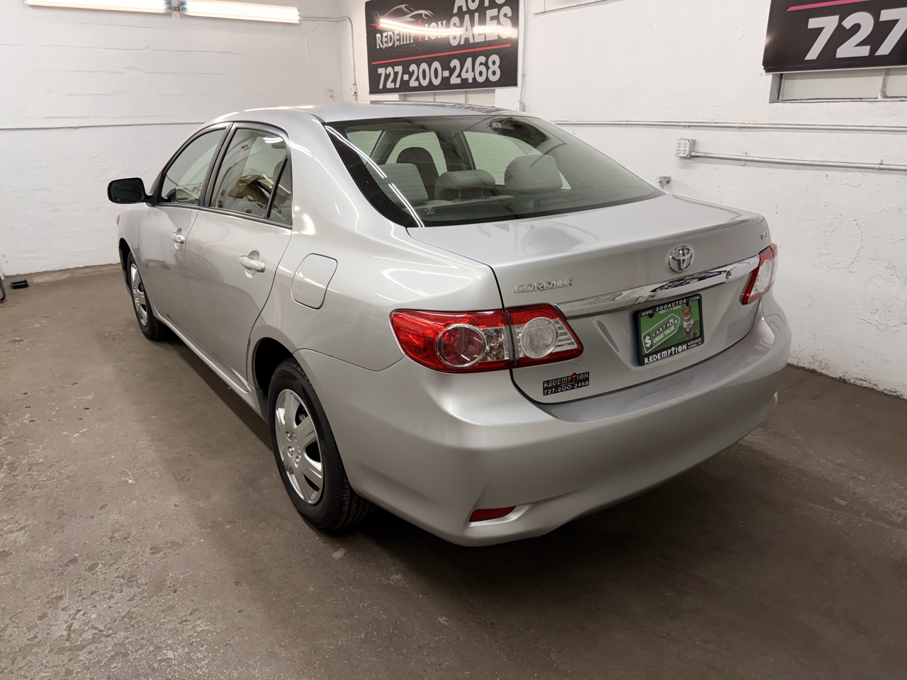Toyota Corolla LE 4-Speed AT 2011