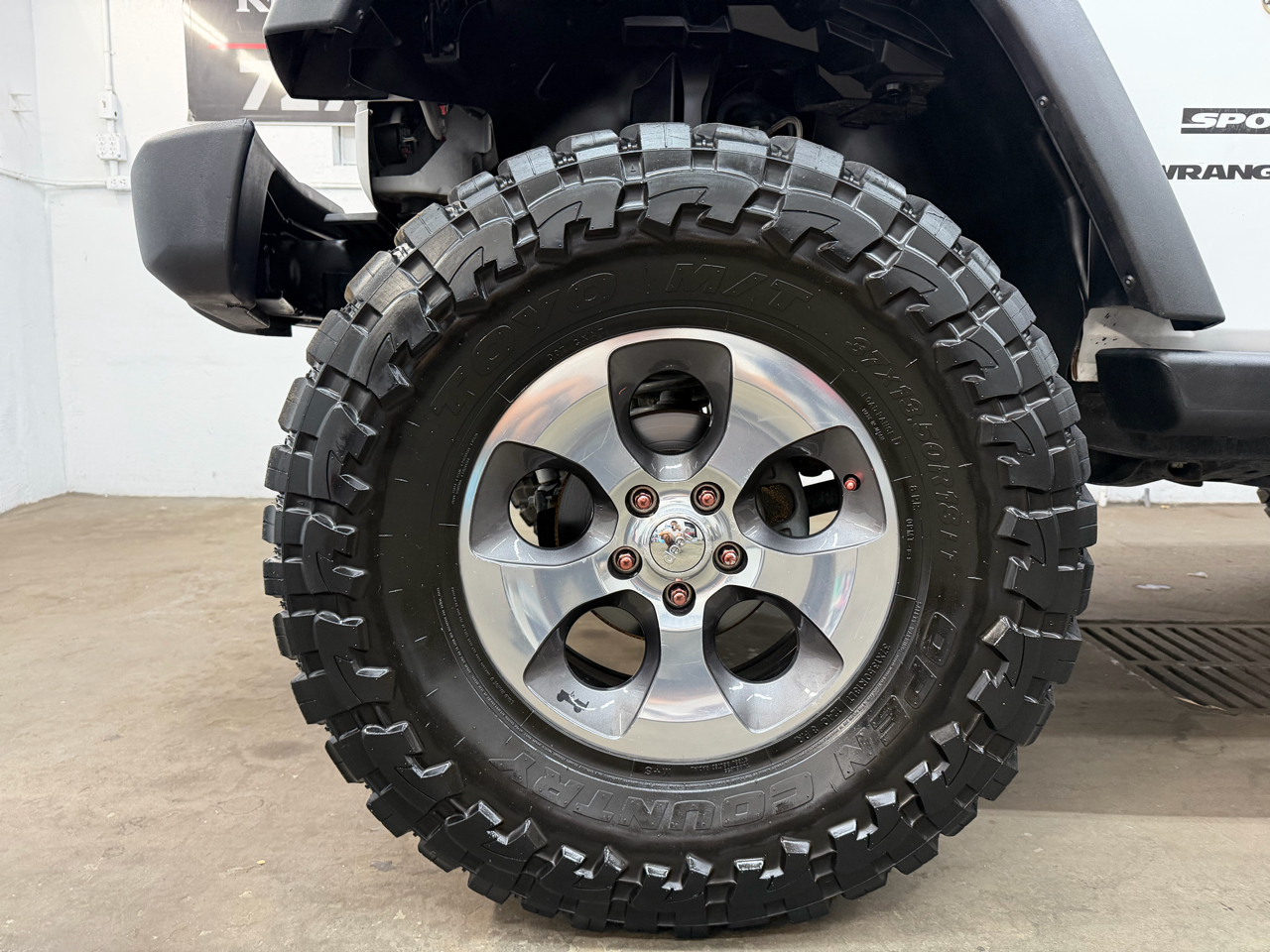 Jeep Wrangler Sport 4WD 2013