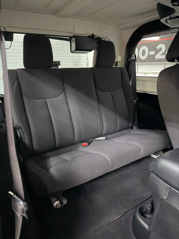 Jeep Wrangler Sport 4WD 2013