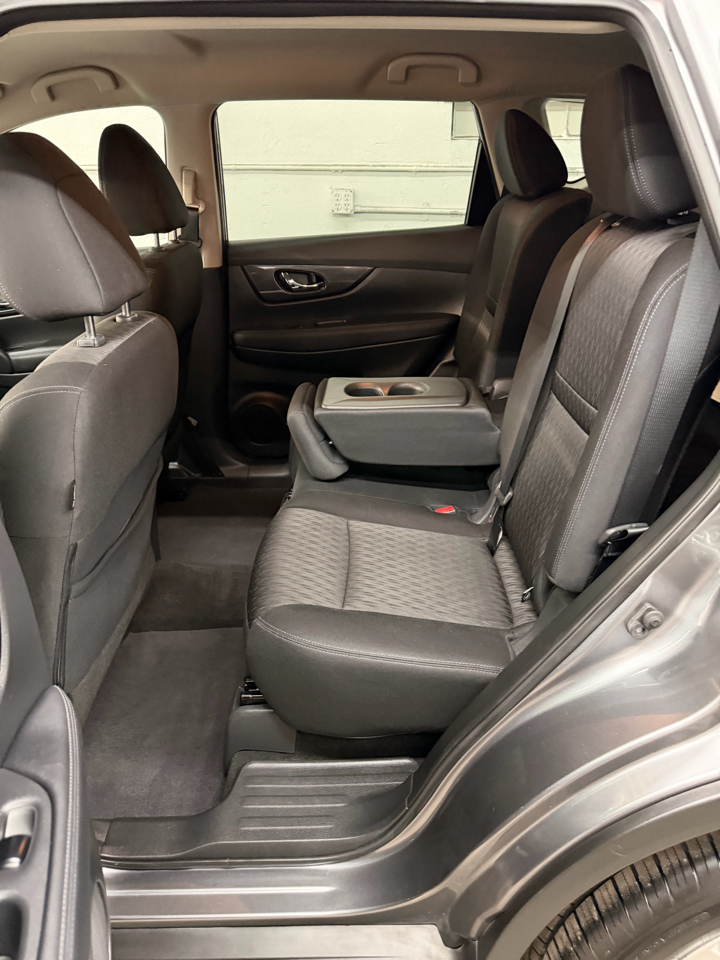 Nissan Rogue SV 2WD 2018