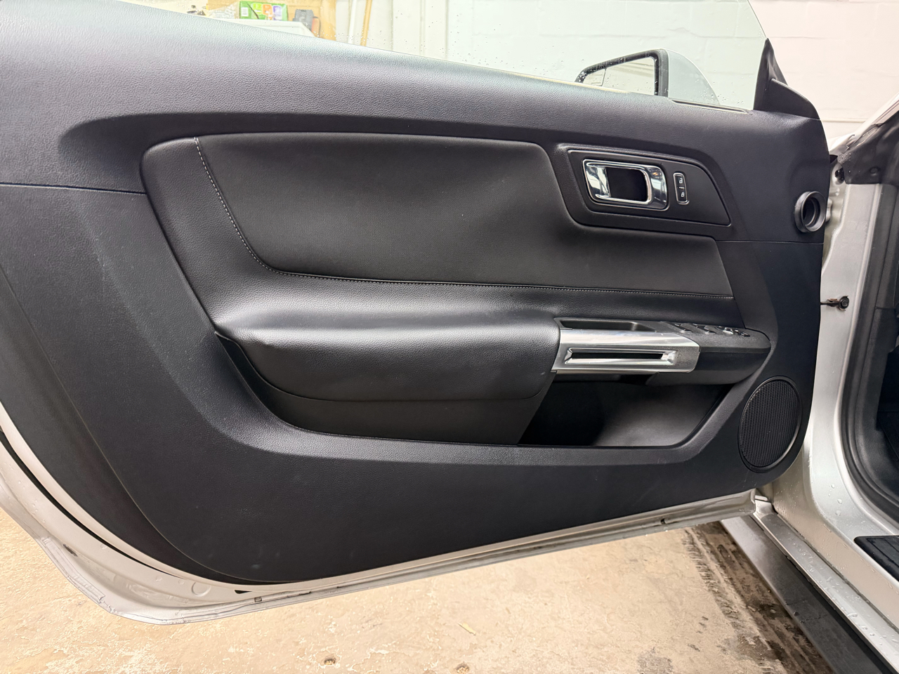 Ford Mustang V6 Convertible 2016