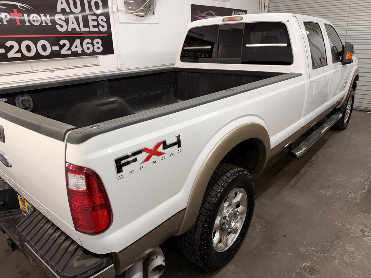 Ford F-350 SD Lariat Crew Cab 4WD 2011