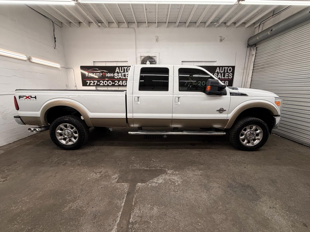 Ford F-350 SD Lariat Crew Cab 4WD 2011