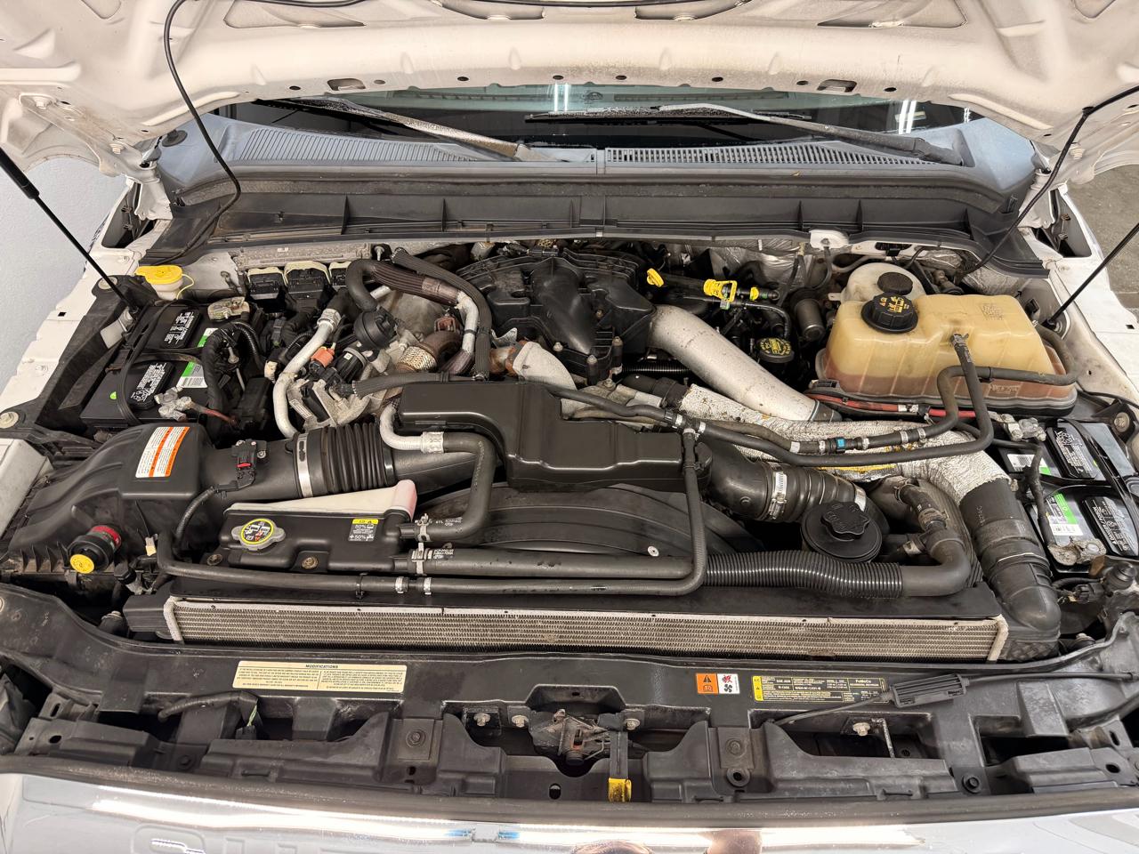 Ford F-350 SD Lariat Crew Cab 4WD 2011