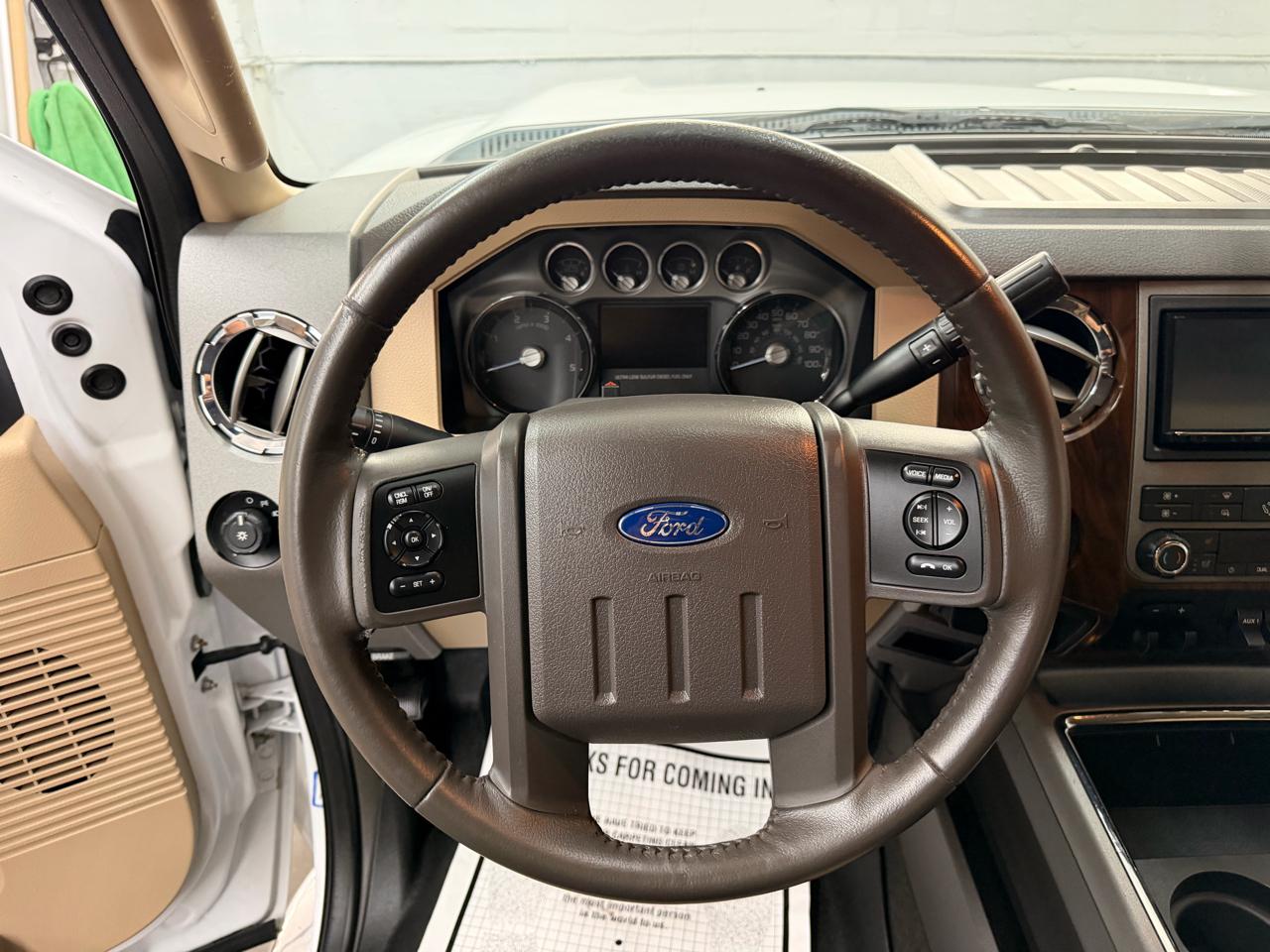 Ford F-350 SD Lariat Crew Cab 4WD 2011