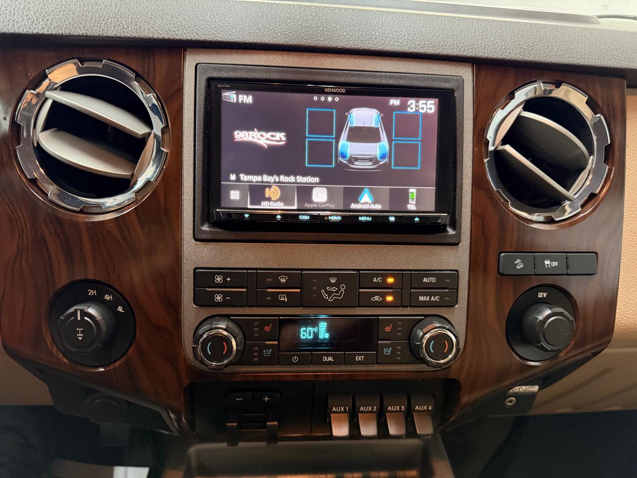 Ford F-350 SD Lariat Crew Cab 4WD 2011