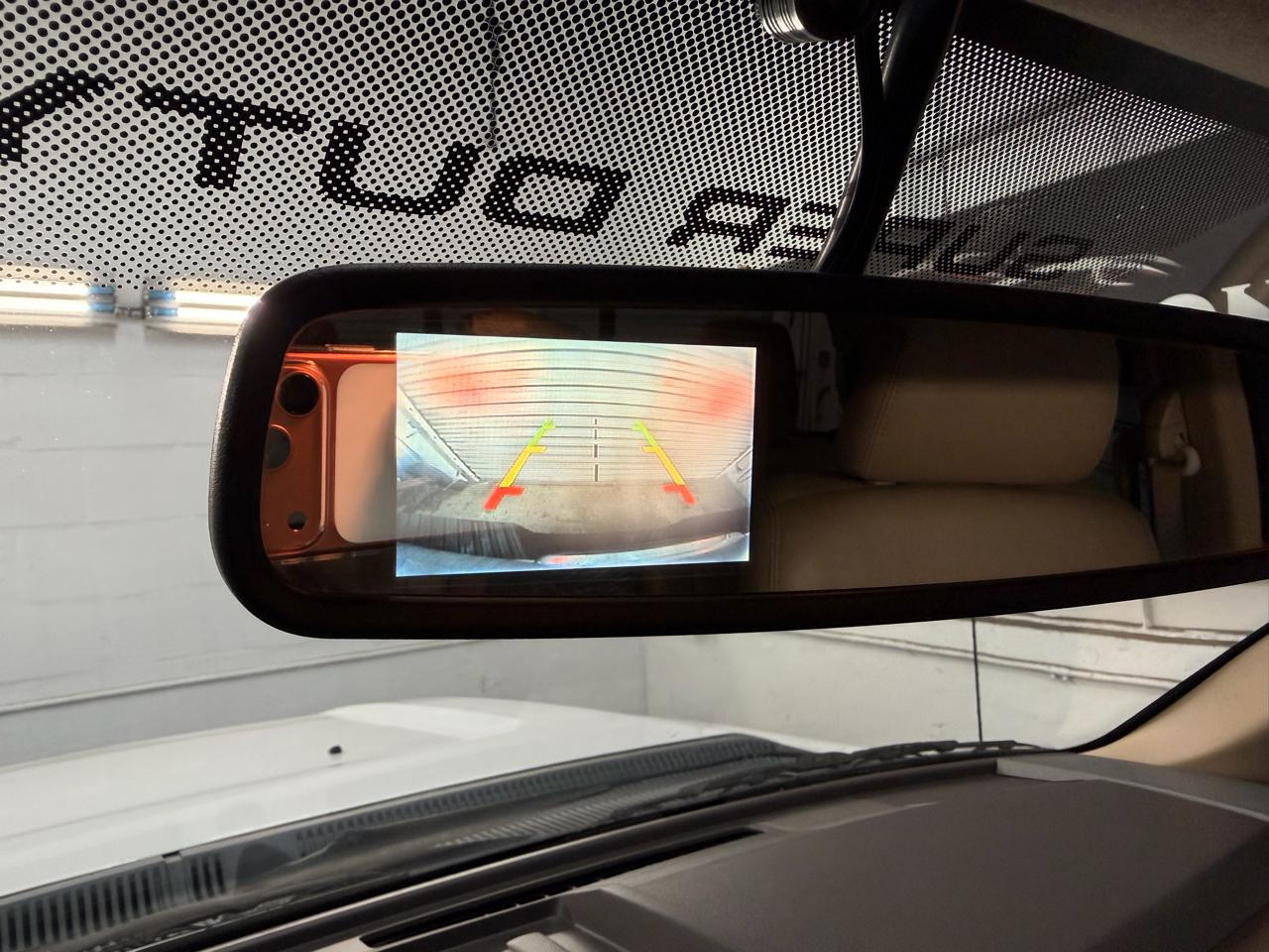 Ford F-350 SD Lariat Crew Cab 4WD 2011