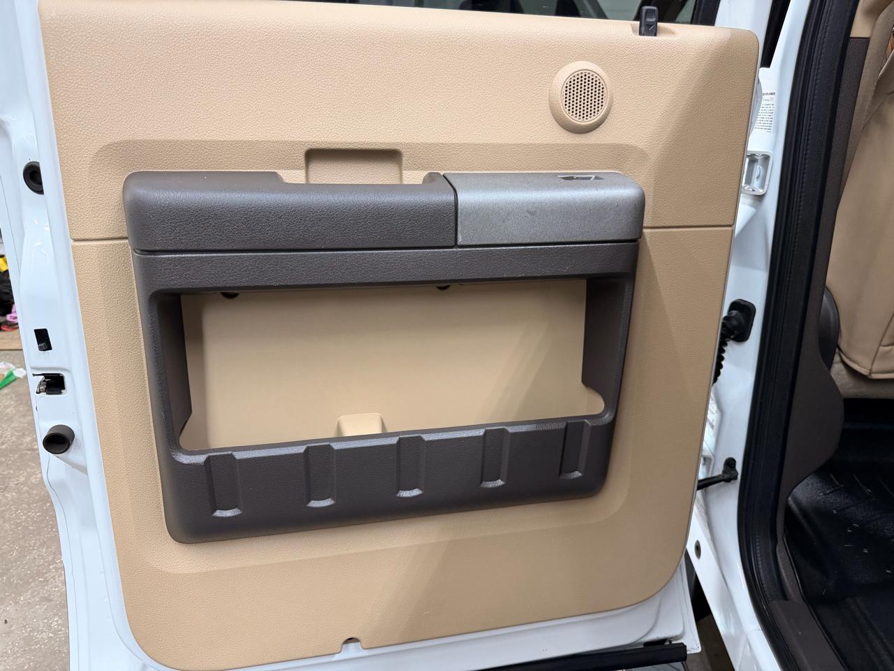 Ford F-350 SD Lariat Crew Cab 4WD 2011