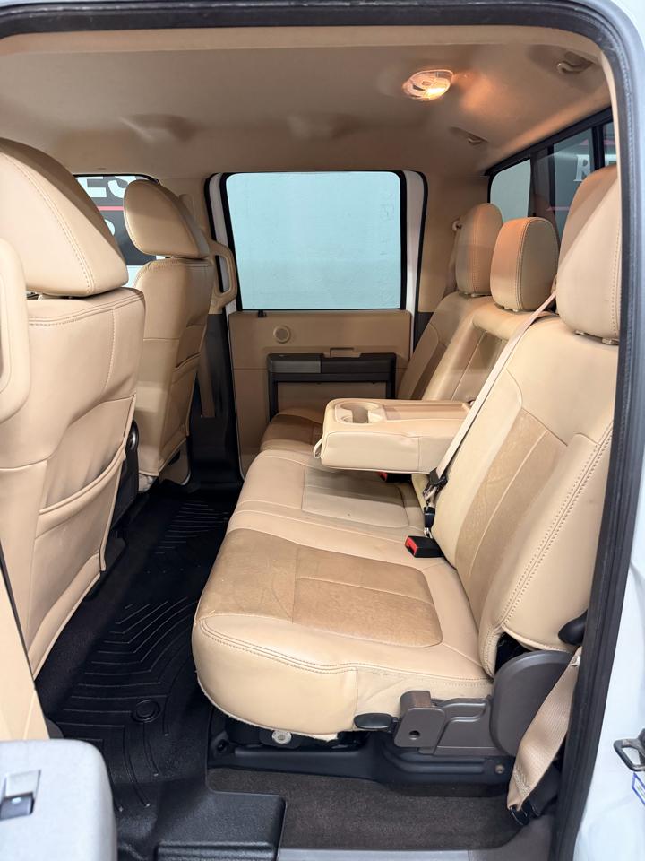 Ford F-350 SD Lariat Crew Cab 4WD 2011