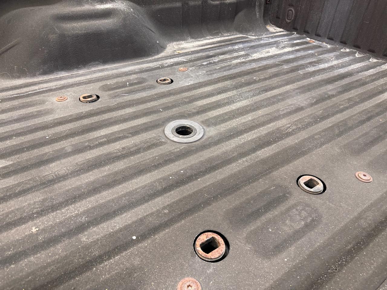 Ford F-350 SD Lariat Crew Cab 4WD 2011