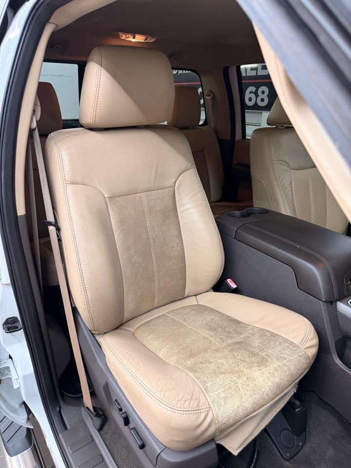 Ford F-350 SD Lariat Crew Cab 4WD 2011