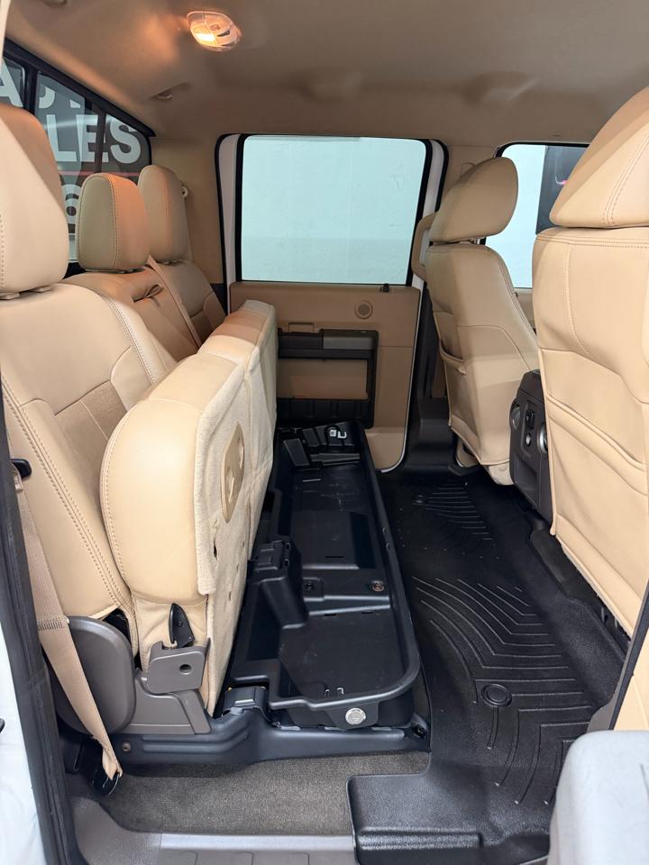 Ford F-350 SD Lariat Crew Cab 4WD 2011