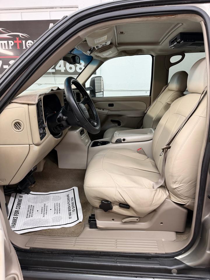 Chevrolet Suburban K1500 4WD 2001