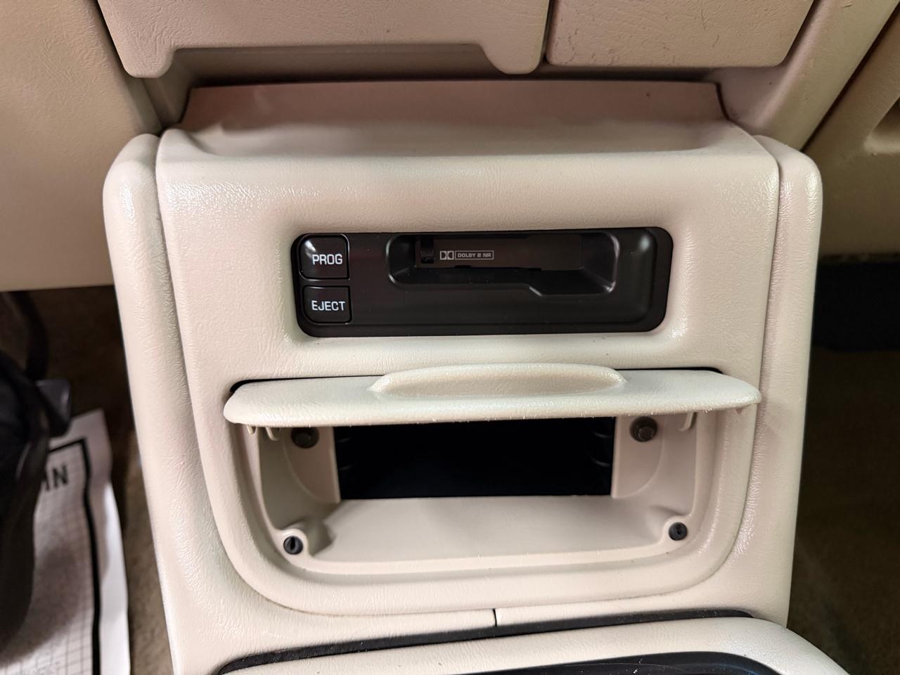 Chevrolet Suburban K1500 4WD 2001