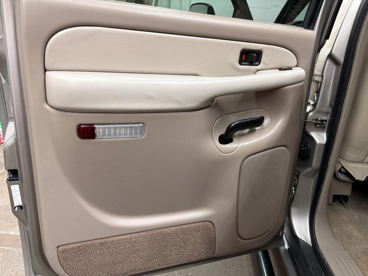 Chevrolet Suburban K1500 4WD 2001