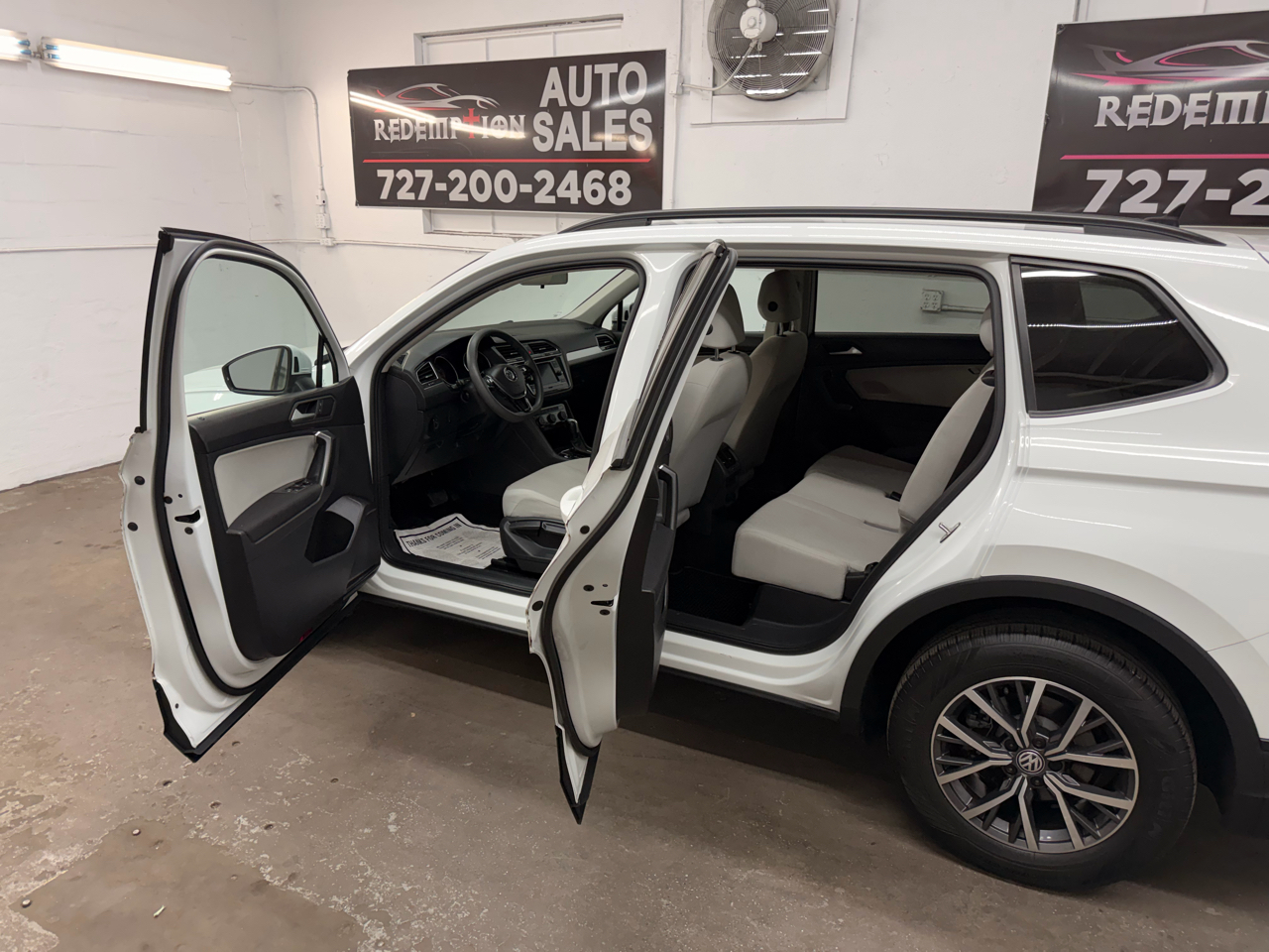 Volkswagen Tiguan S 2021