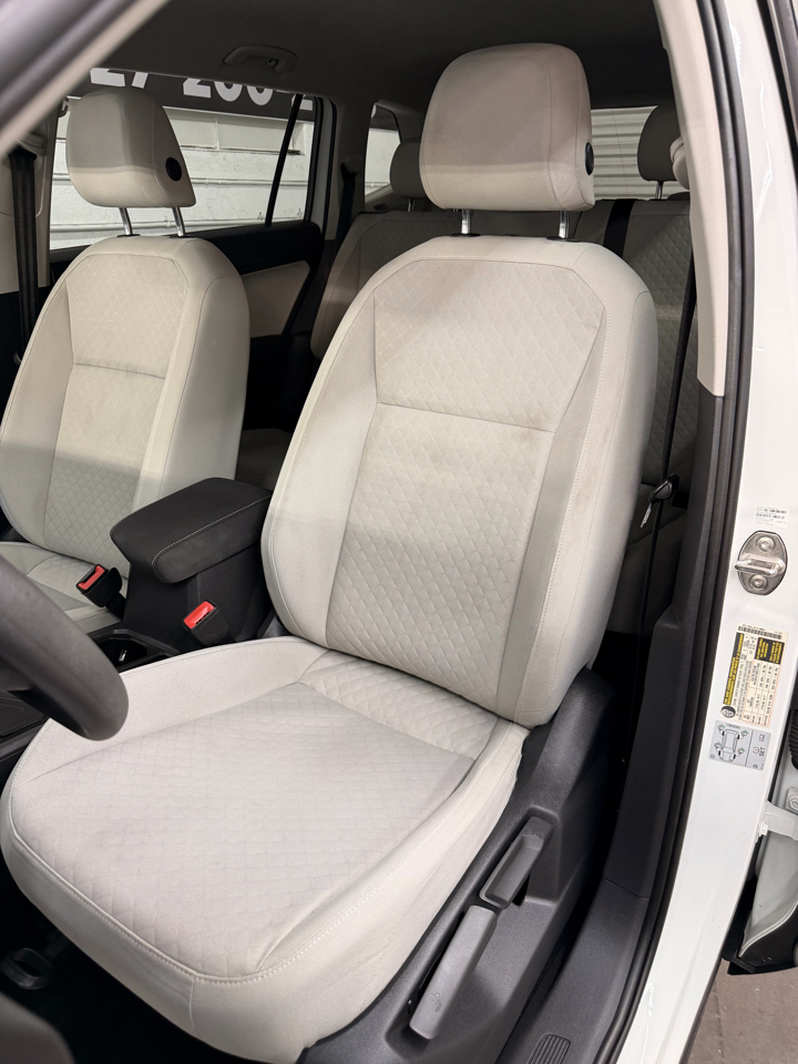 Volkswagen Tiguan S 2021