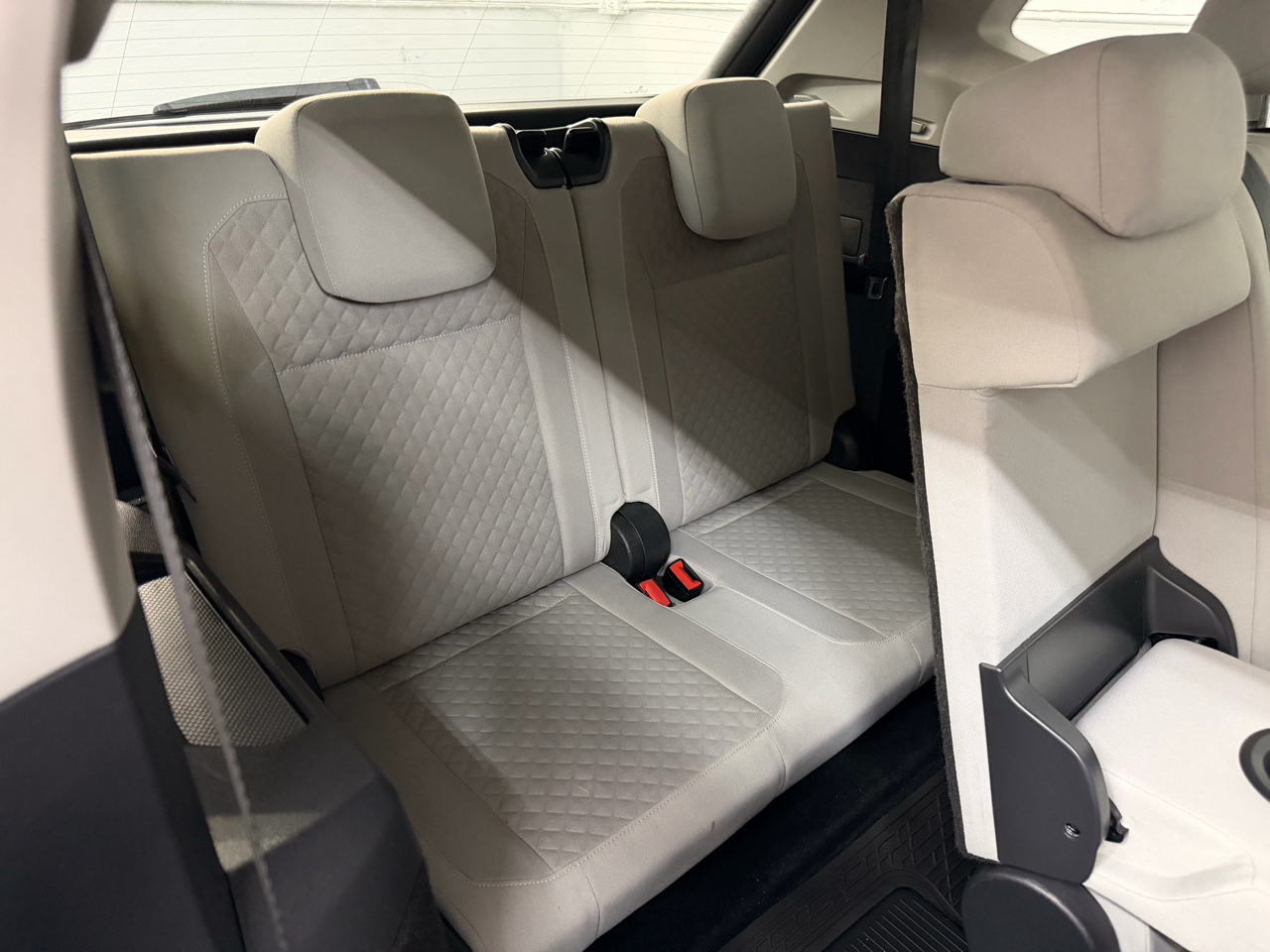 Volkswagen Tiguan S 2021