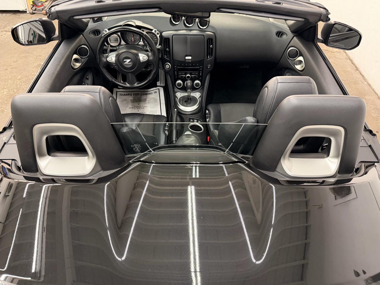 Nissan Z 370Z Touring Roadster 2012