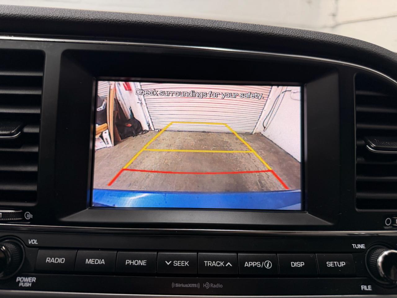 Hyundai Elantra Value Edition 6A 2017