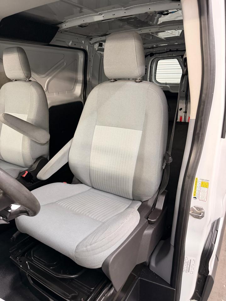 Ford Transit 250 Van Low Roof w/Sliding Pass. 148-in. WB 2015