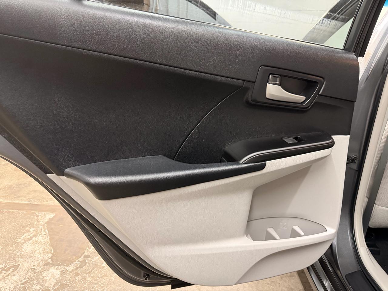 Toyota Camry LE 2012