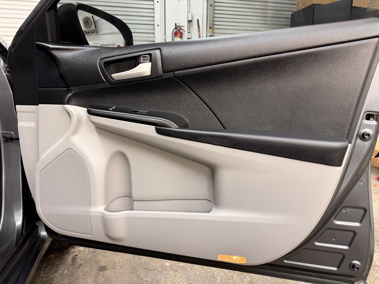 Toyota Camry LE 2012