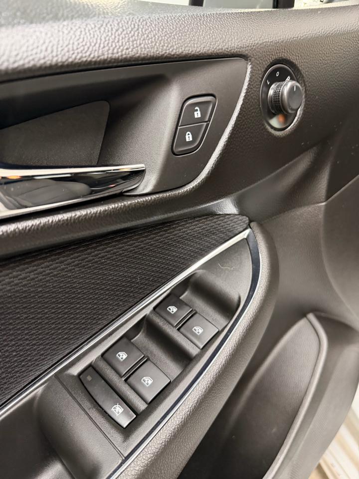 Chevrolet Cruze LT Auto Hatchback 2017