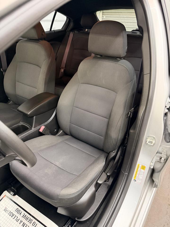 Chevrolet Cruze LT Auto Hatchback 2017