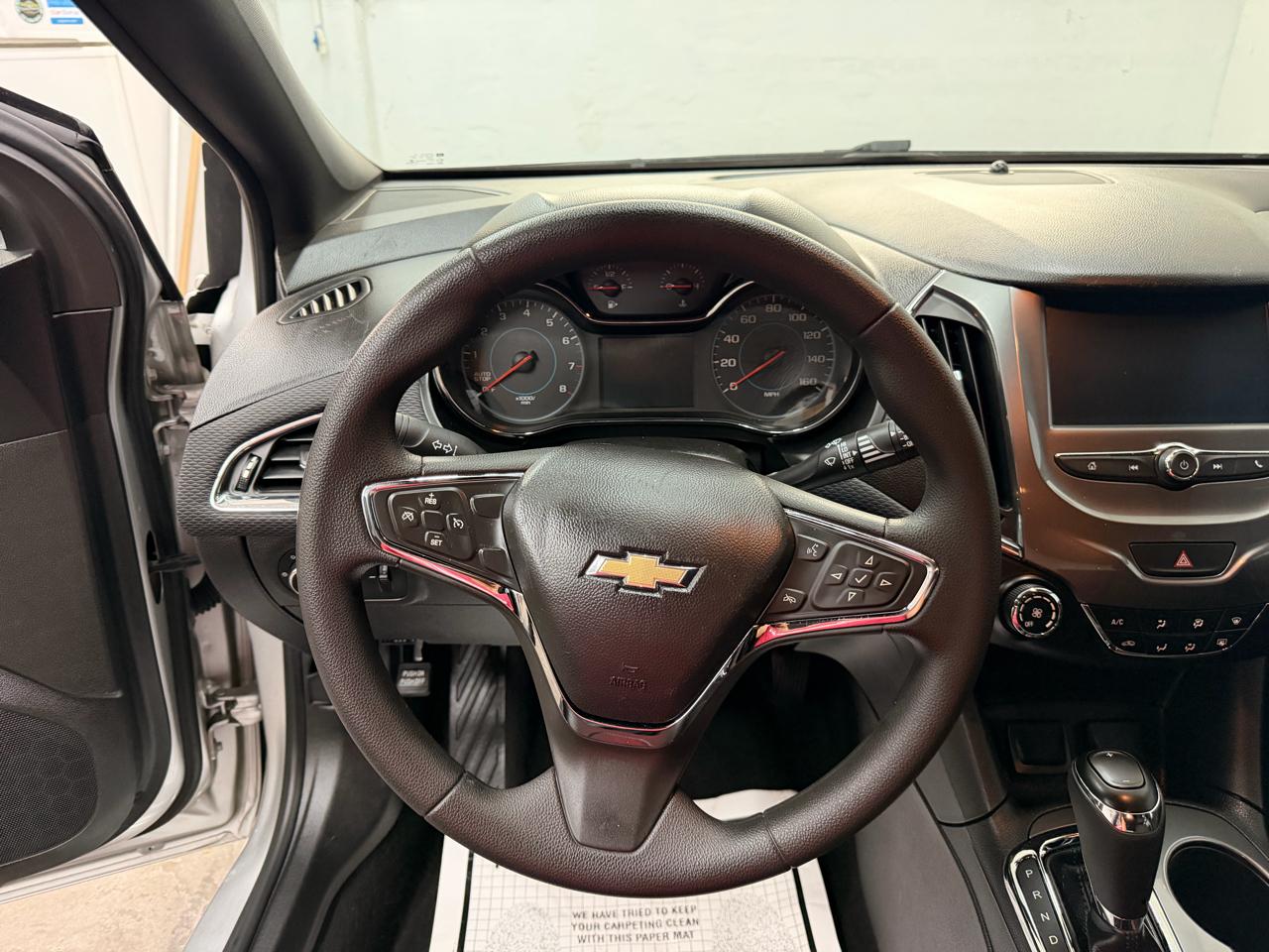 Chevrolet Cruze LT Auto Hatchback 2017