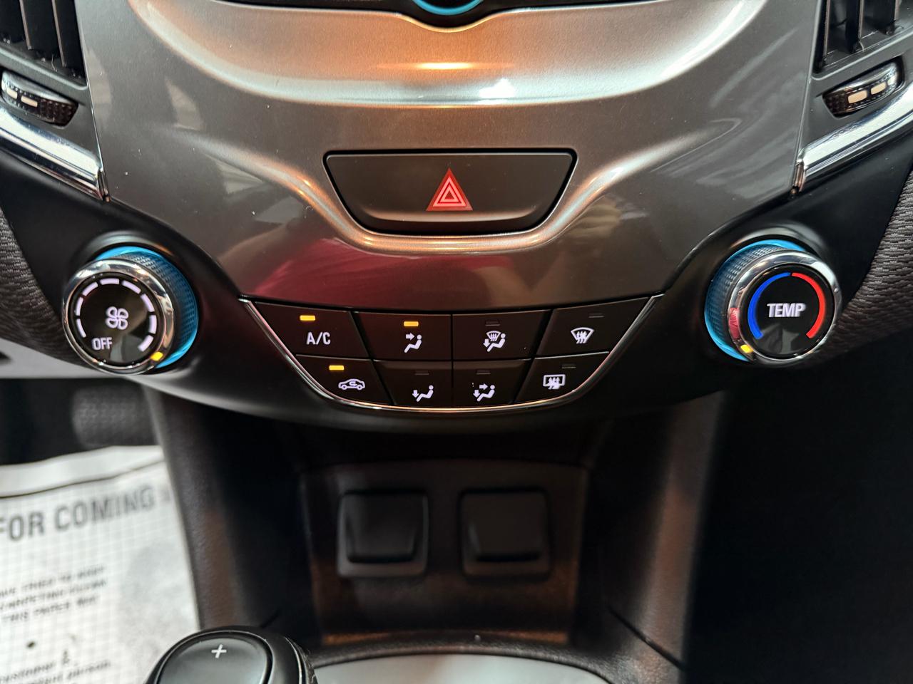 Chevrolet Cruze LT Auto Hatchback 2017