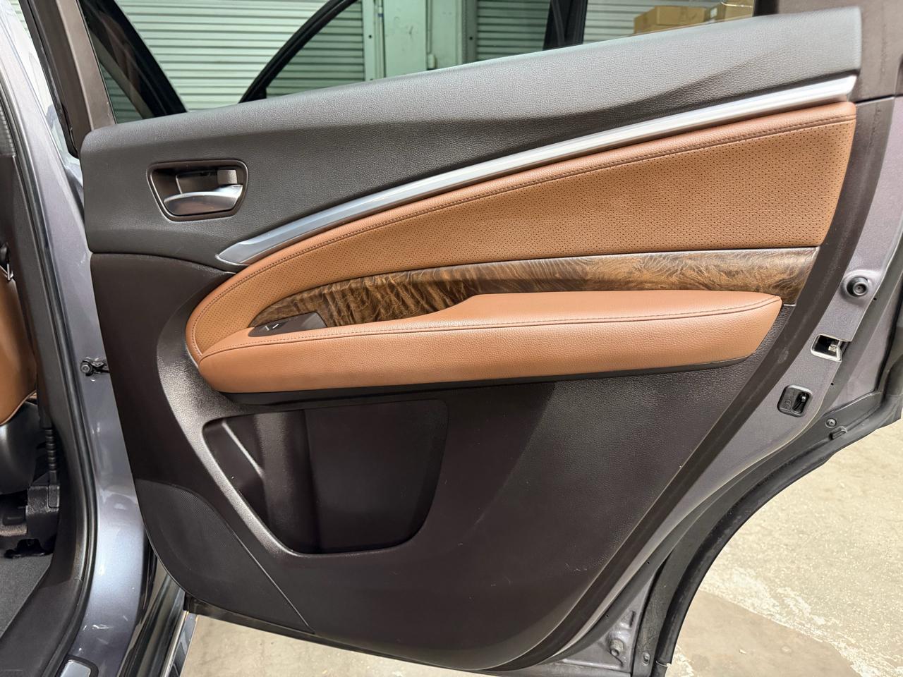 Acura MDX SH-AWD 9-Spd AT w/Tech Package 2019