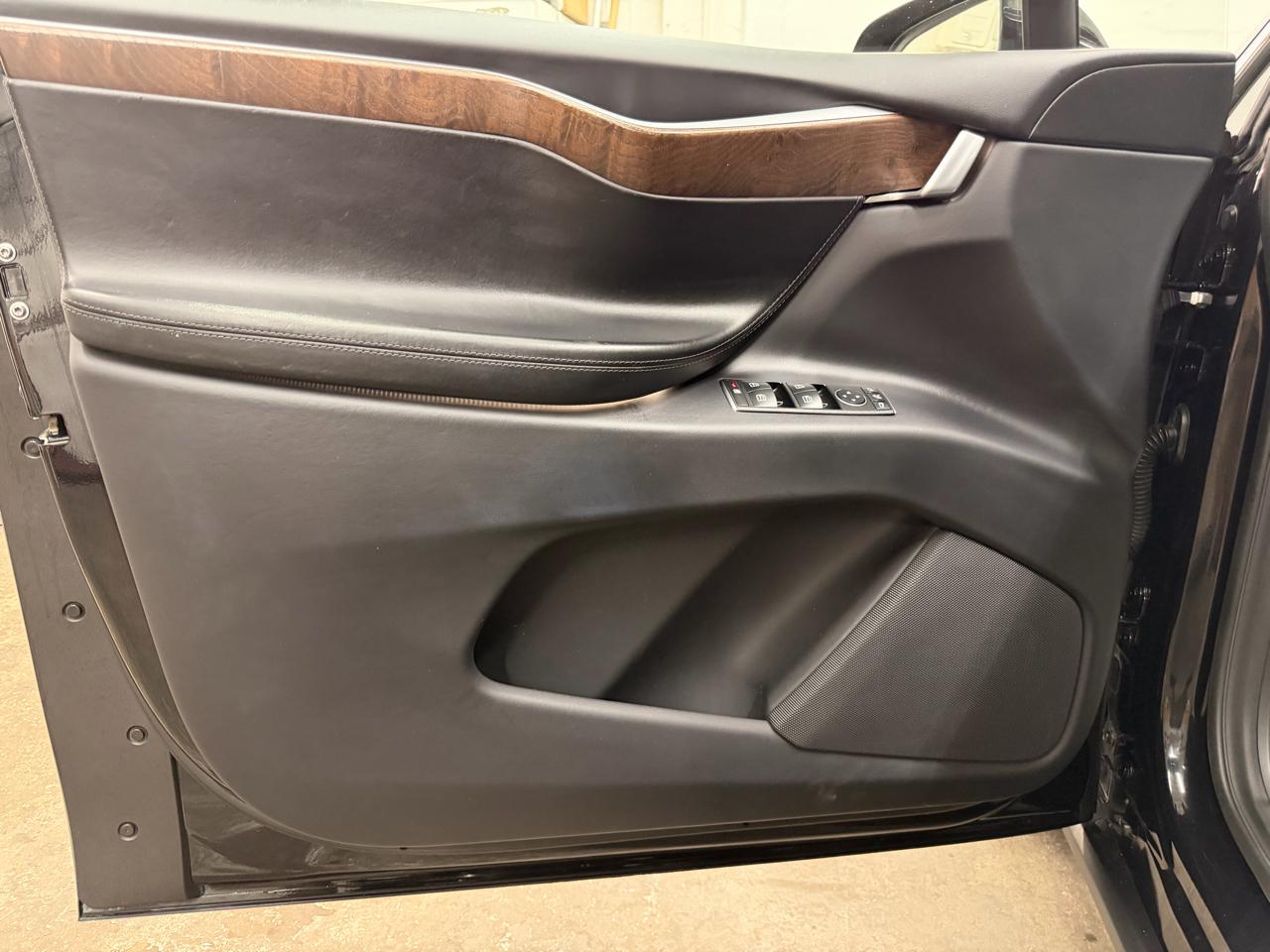 Tesla Model X P100D 2017