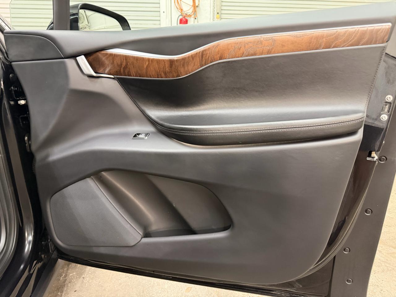 Tesla Model X P100D 2017