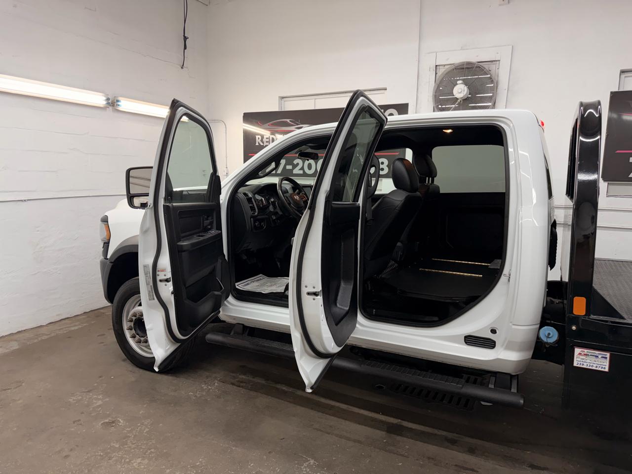 RAM 5500 Crew Cab SWB 2WD DRW 2023