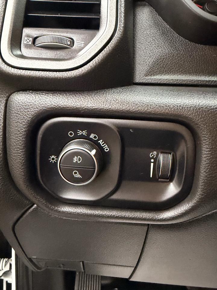 RAM 5500 Crew Cab SWB 2WD DRW 2023