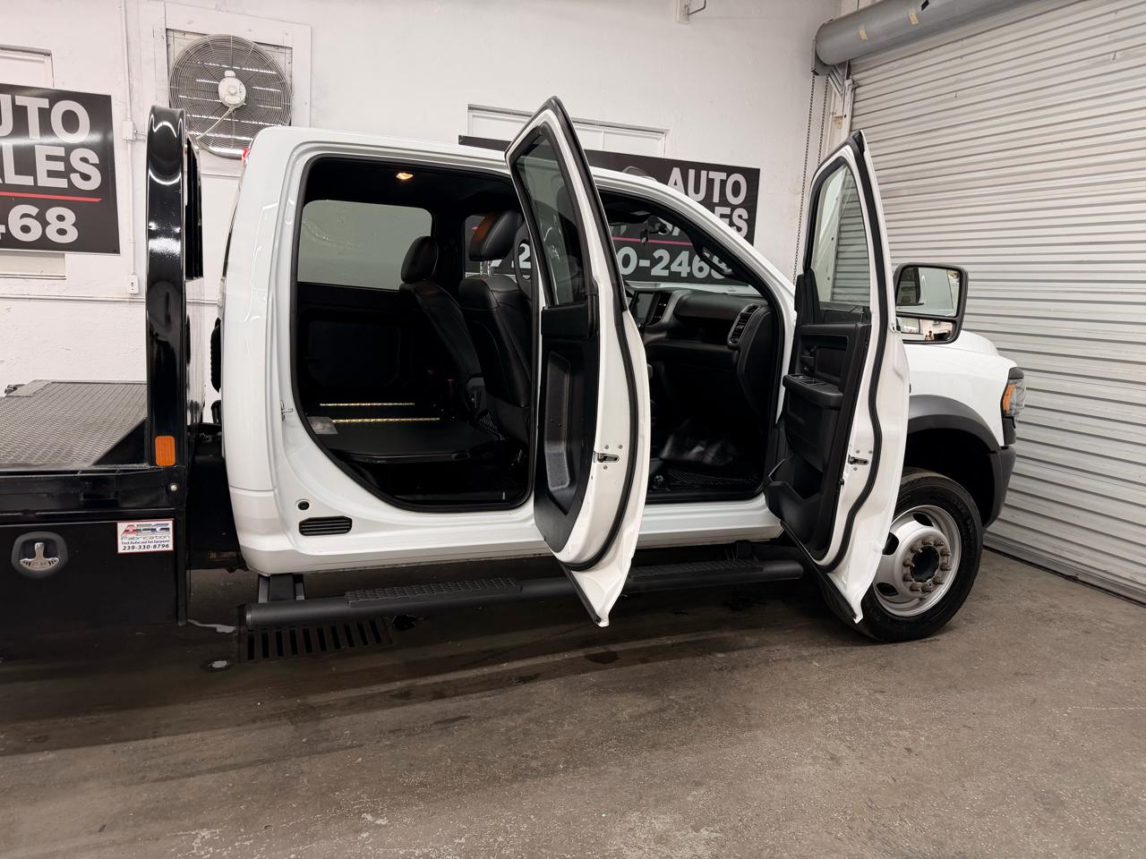 RAM 5500 Crew Cab SWB 2WD DRW 2023