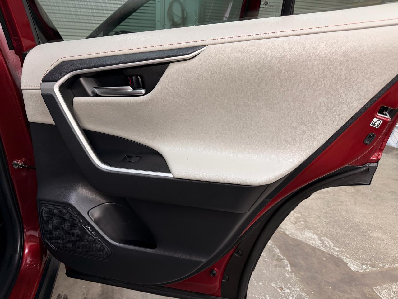 Toyota RAV4 Adventure AWD 2019