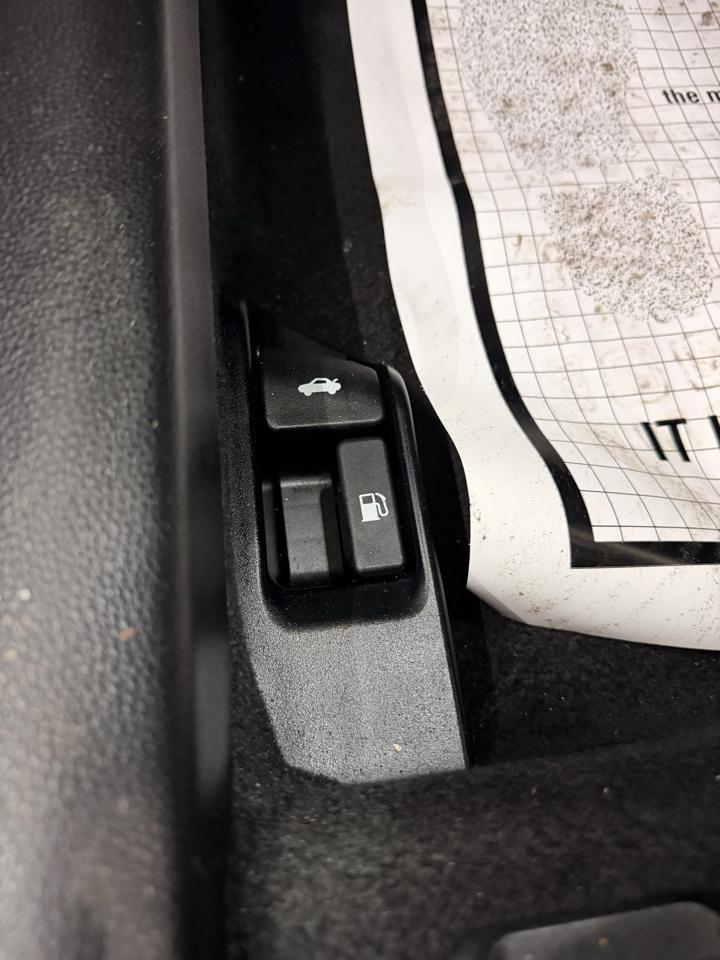 Toyota Corolla LE 2022