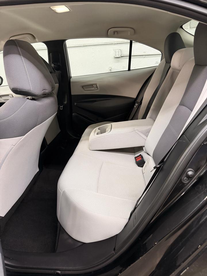 Toyota Corolla LE 2022