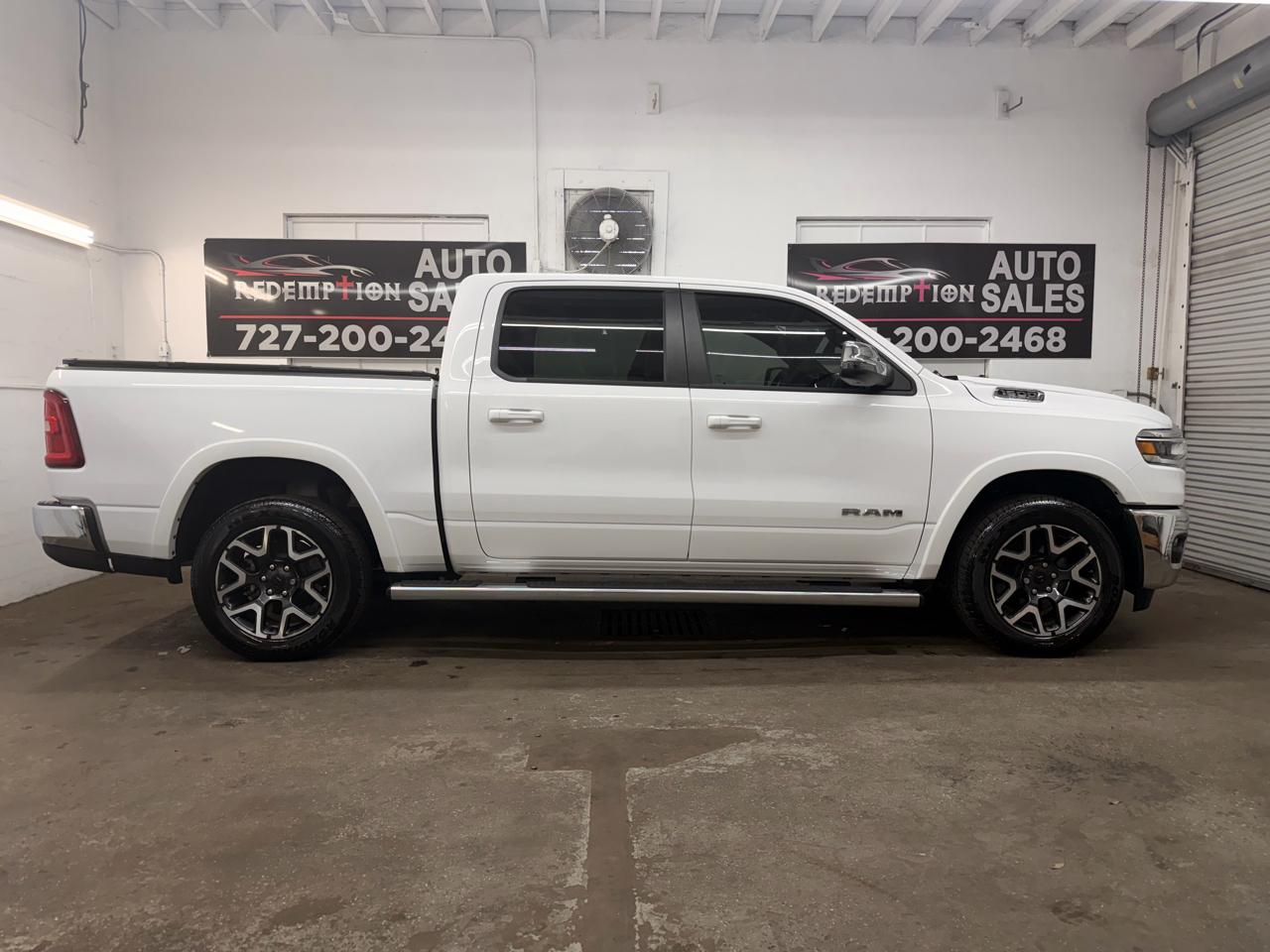 RAM 1500 Laramie Crew Cab SWB 4WD 2025