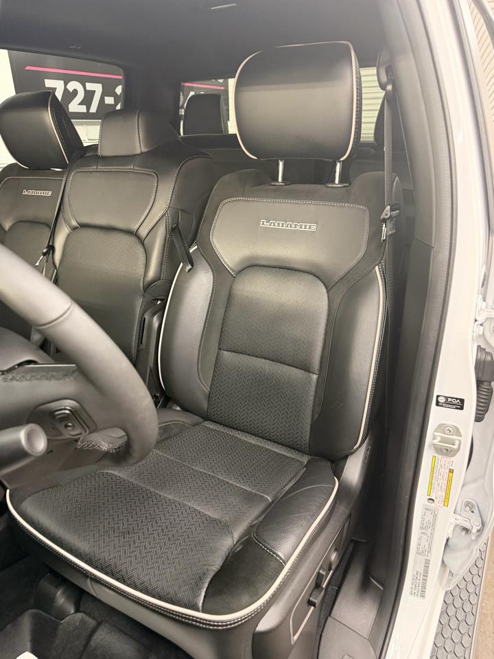 RAM 1500 Laramie Crew Cab SWB 4WD 2025