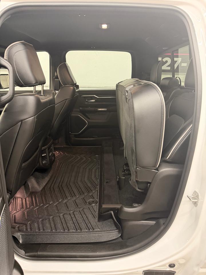 RAM 1500 Laramie Crew Cab SWB 4WD 2025