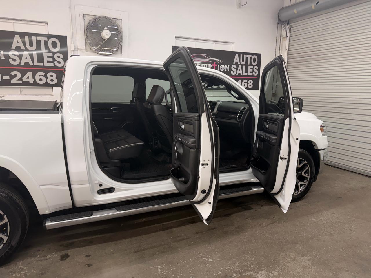 RAM 1500 Laramie Crew Cab SWB 4WD 2025